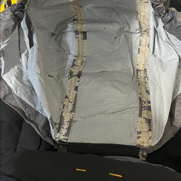 Spyder Vented Thinsulate Insulated Ski Snowboard Jacket - Picture 16 of 16